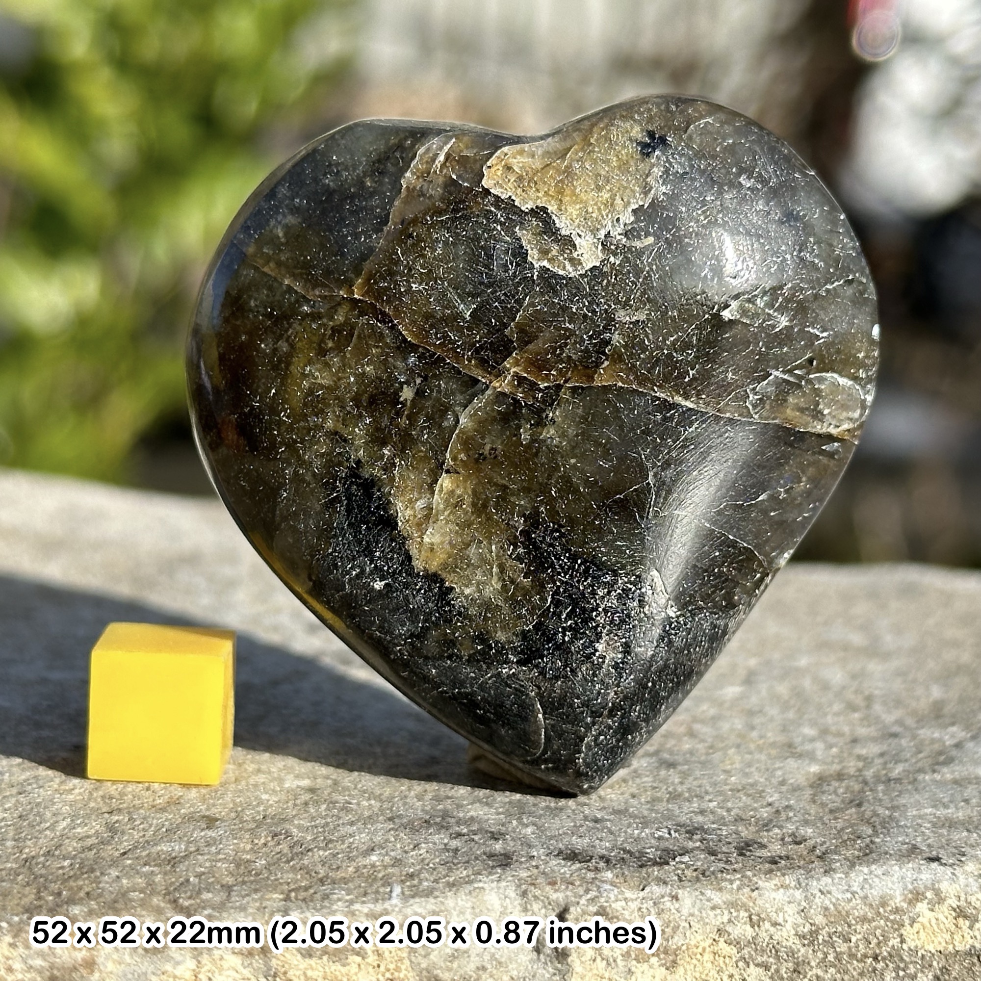 Heart labradorite crystal for magic and imagination