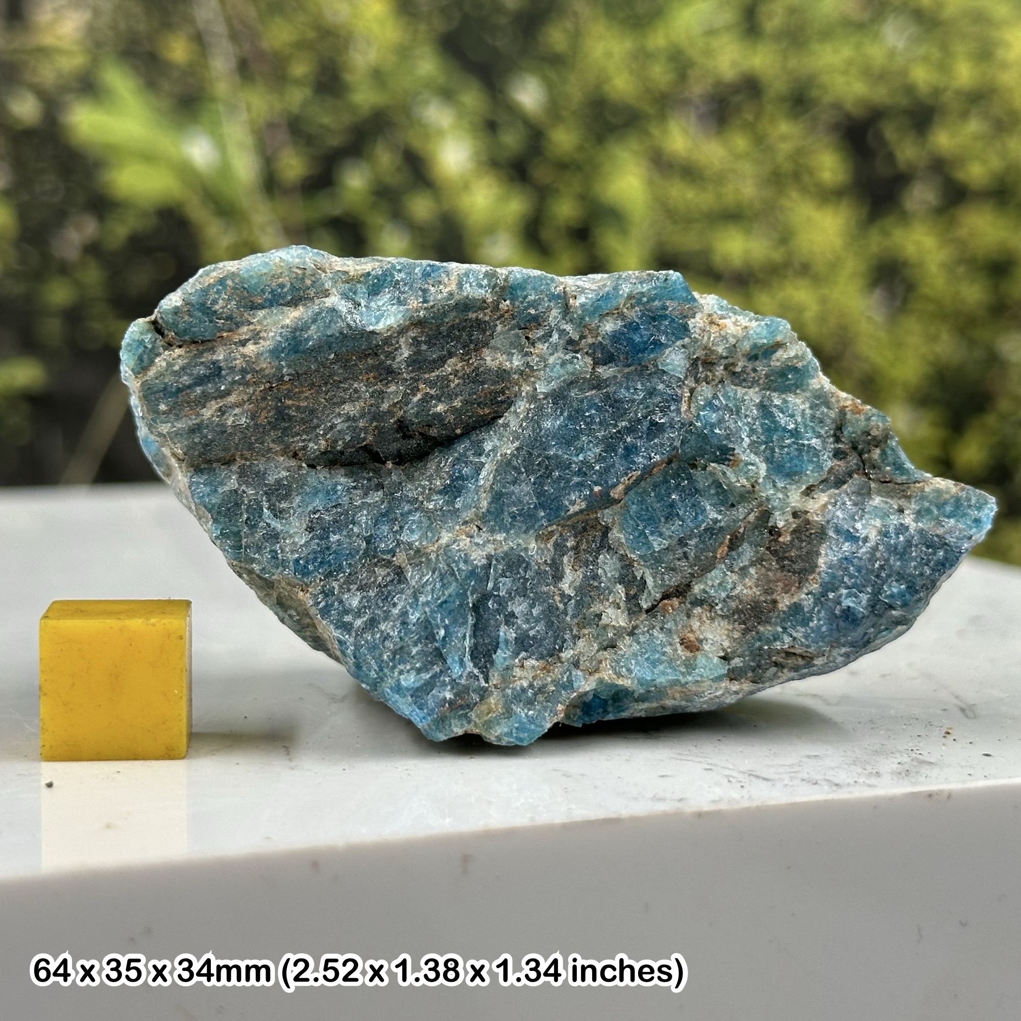 Apatite blue/green - gorgeous apatite blue/green crystal for meditation and energy Spiritual
