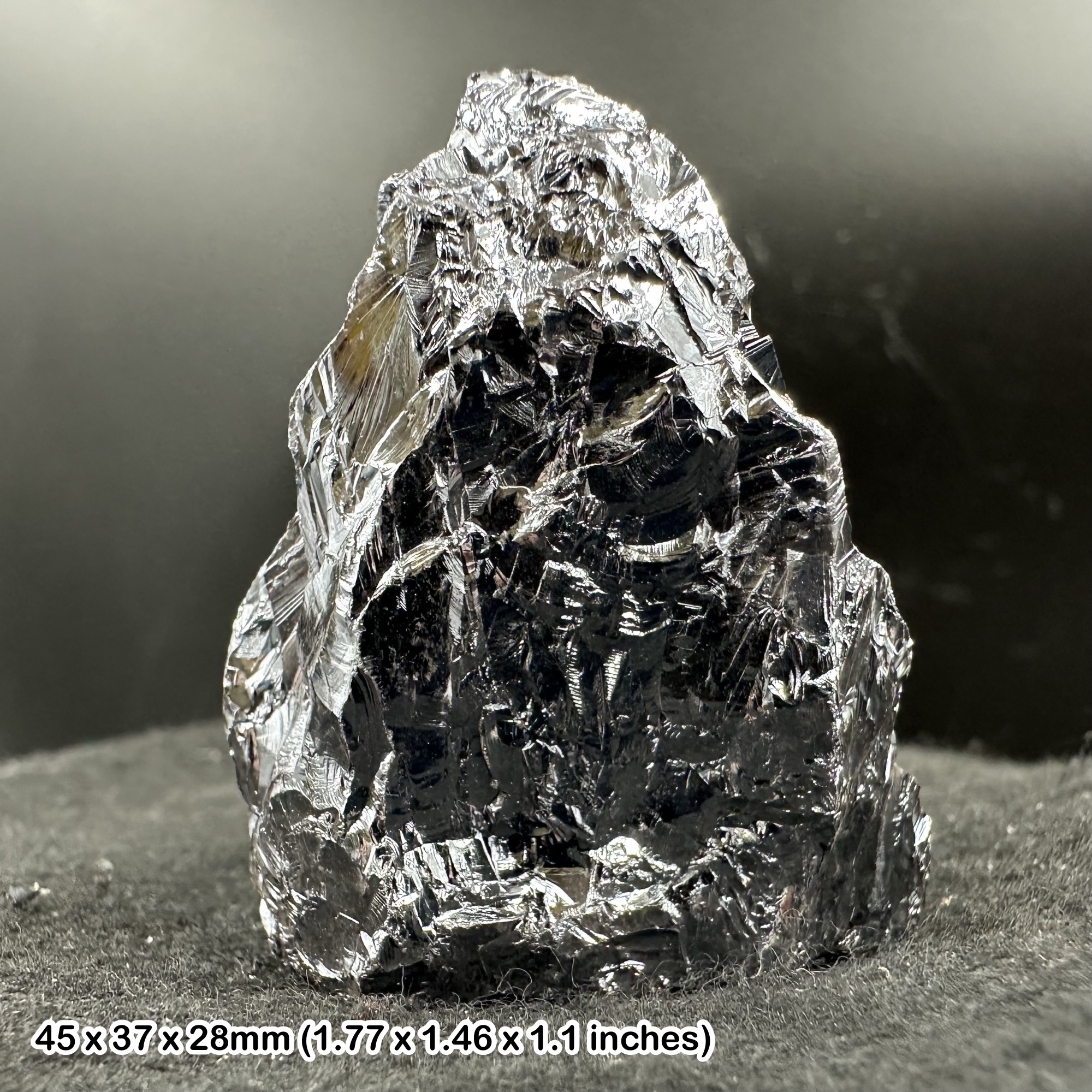 Silicon natural mineral rock for collection and display